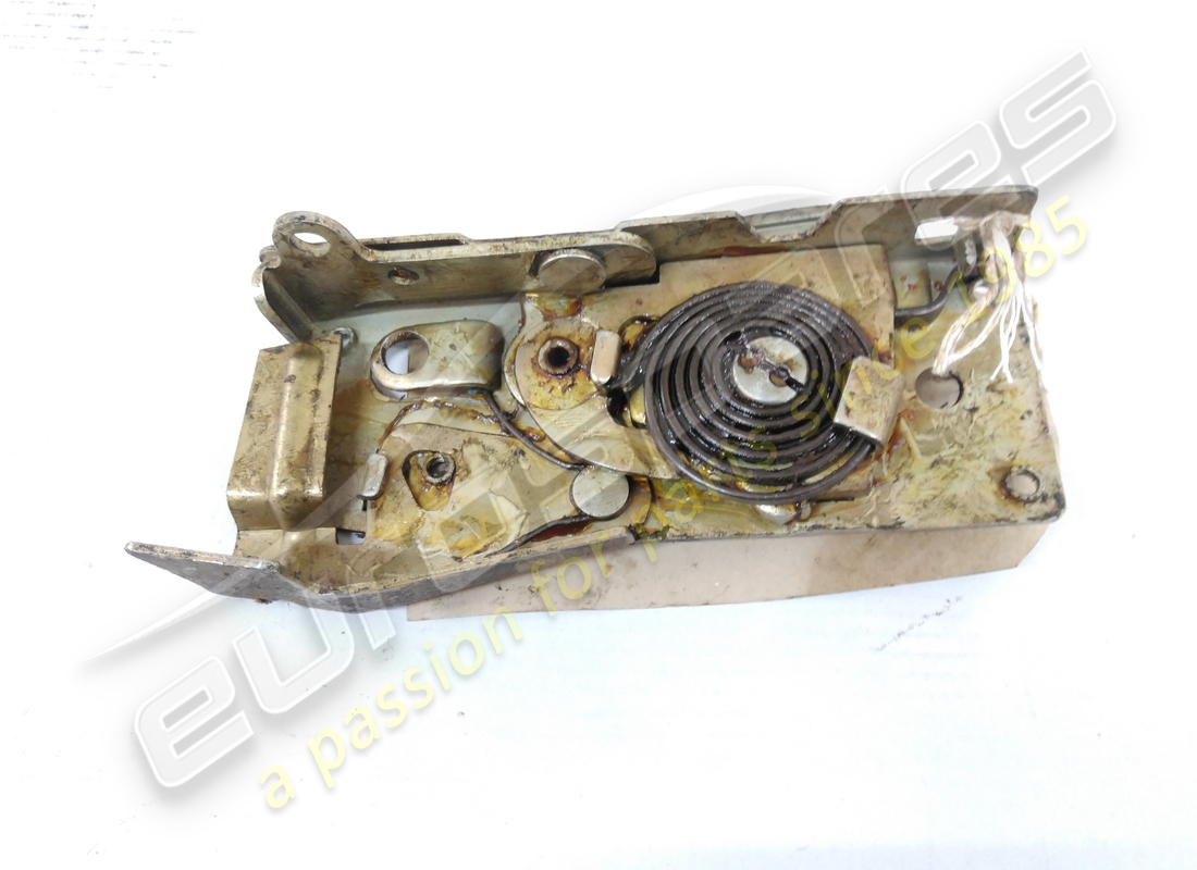 new ferrari rh door lock. part number 2433017201 (1)