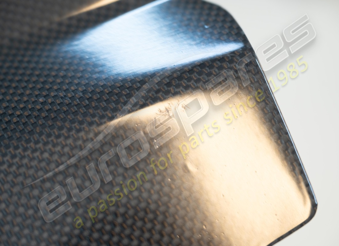 new (other) ferrari lh rear panel -carbon pane. part number 68615100 (3)