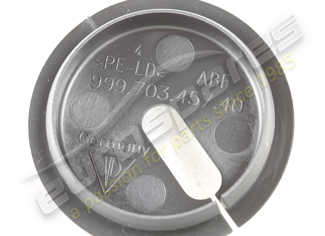 NEW PORSCHE SEALING CAP. PART NUMBER 99970345740 (3) new porsche sealing cap. part number 99970345740 (3)