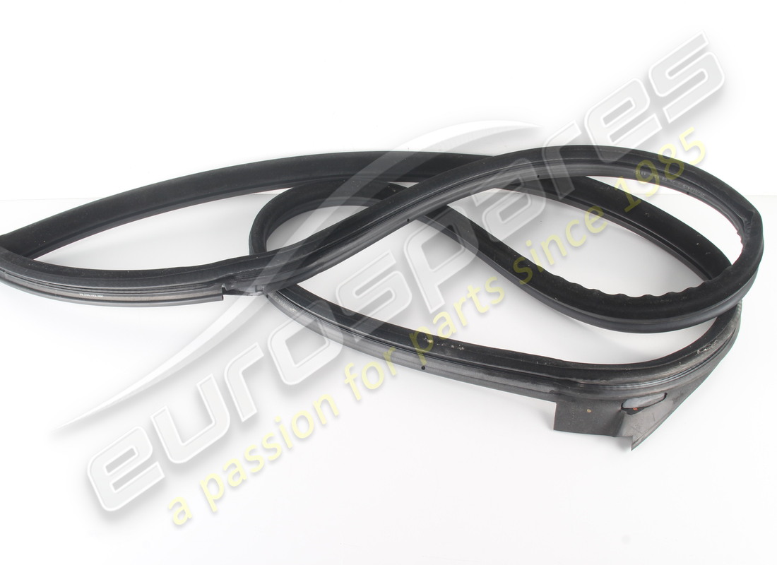 new ferrari complete lh gasket. part number 66396400 (1)