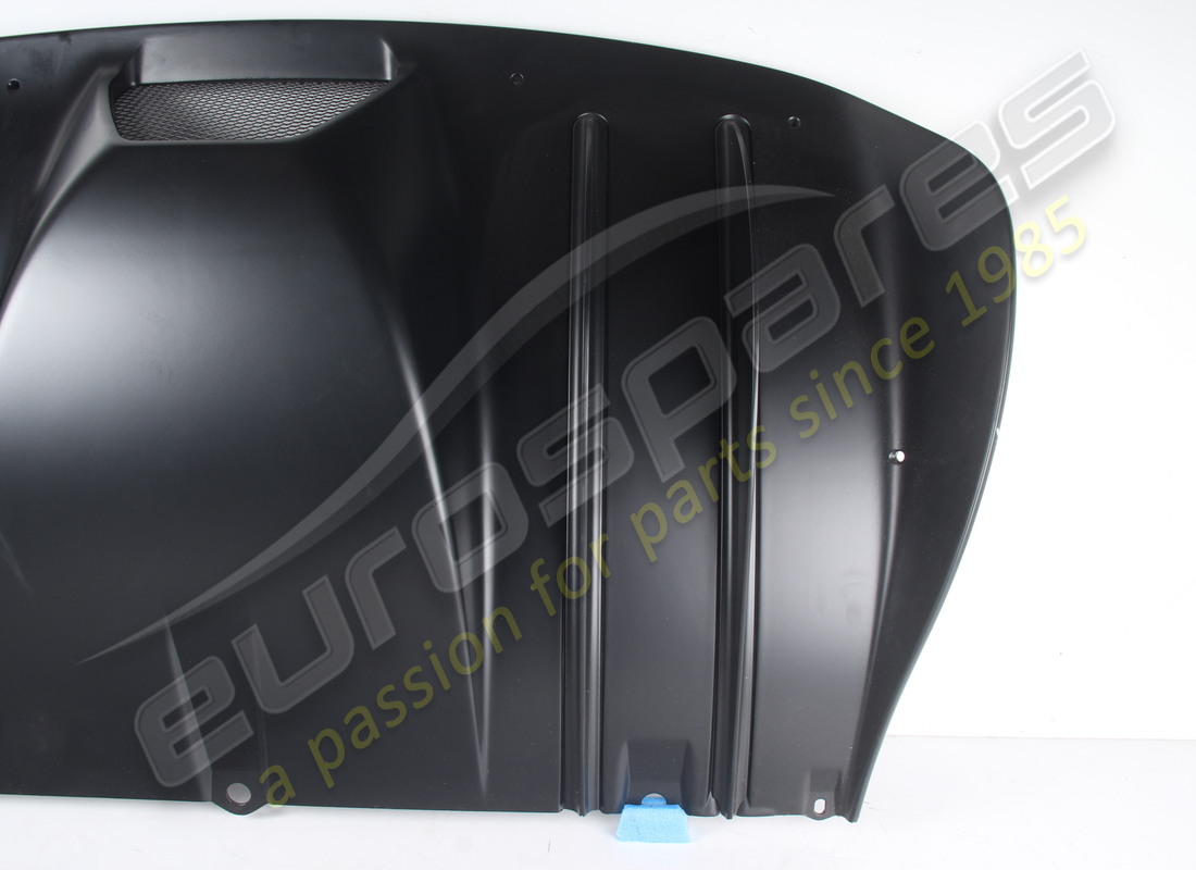 new (other) ferrari rear diffuser black. part number 69140500 (3)