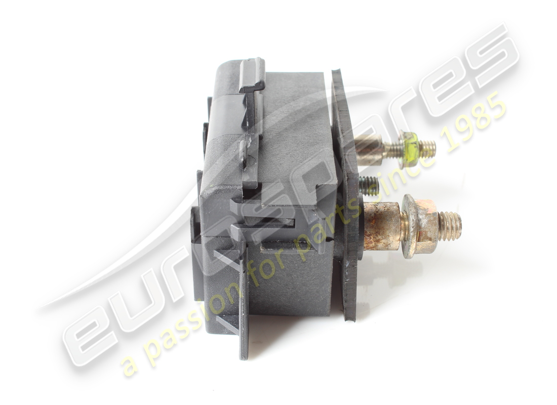 used maserati insert. part number 60510160 (2)