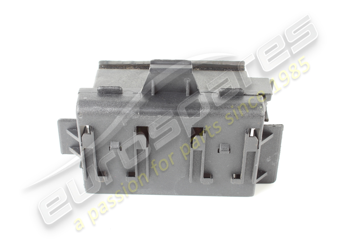 used maserati insert. part number 60510160 (4)