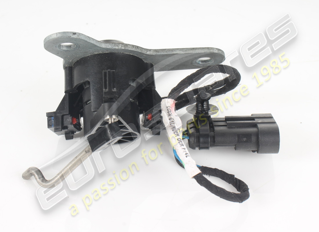 used ferrari complete latch mounting. part number 82811200 (2)