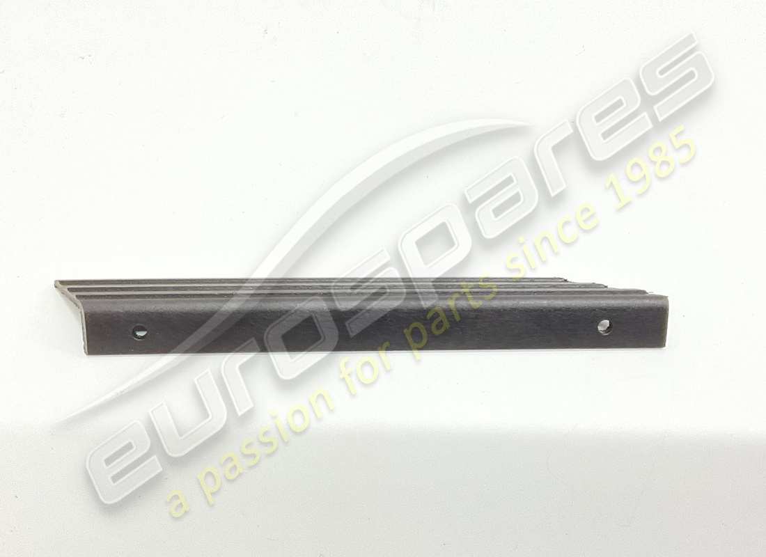 new ferrari lh upper angle. part number 61563600 (1)