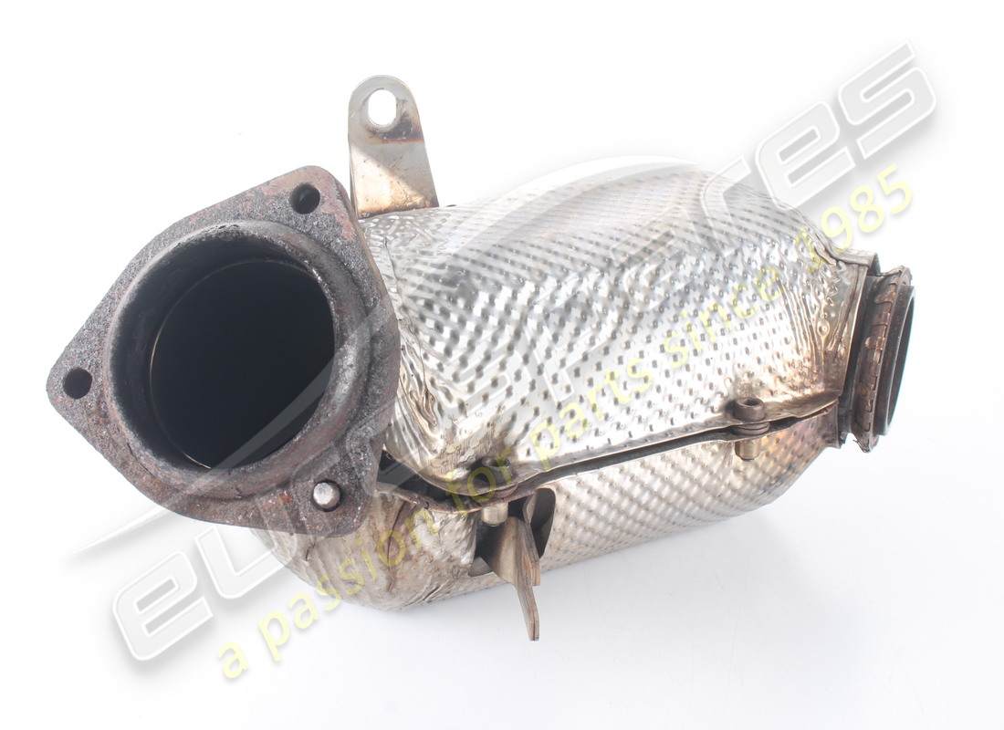USED Maserati KIT CATALYTIC CONVERTER WITH GUARD . PART NUMBER 673001425 (1)