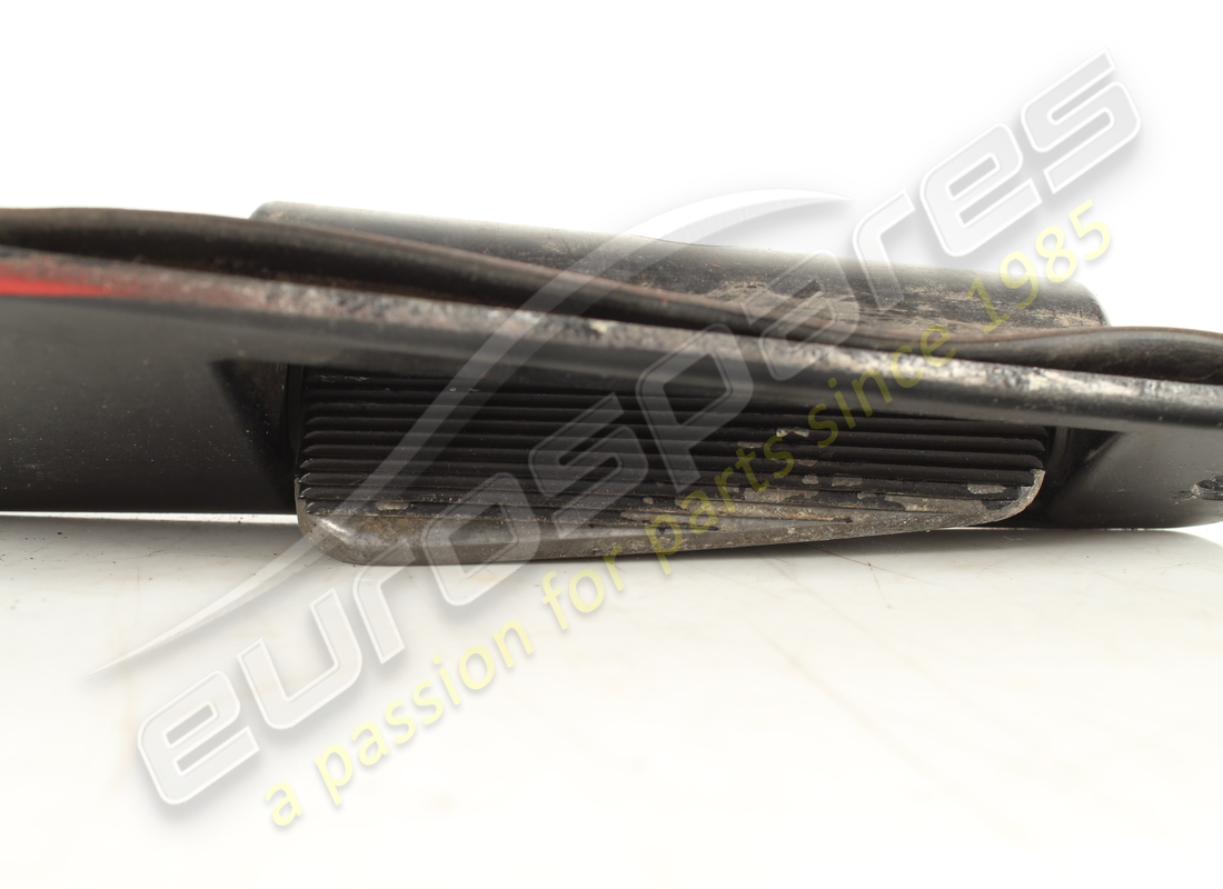 used ferrari lh outer door handle. part number 61506700 (3)