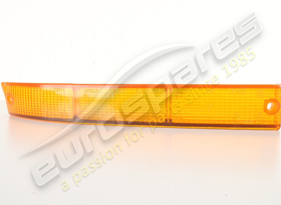 new ferrari rh front lens indicator rhd part number 61536100 (1)