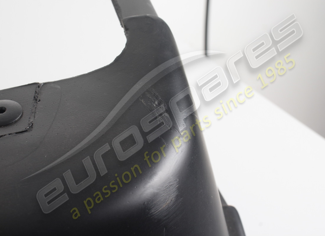 new (other) ferrari rear bumper. part number 60573600 (11)