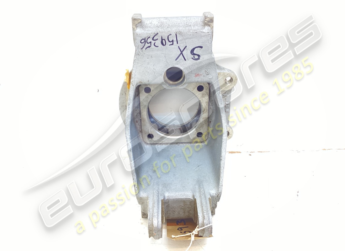 new ferrari lh rear hub housing. part number 159356 (2)