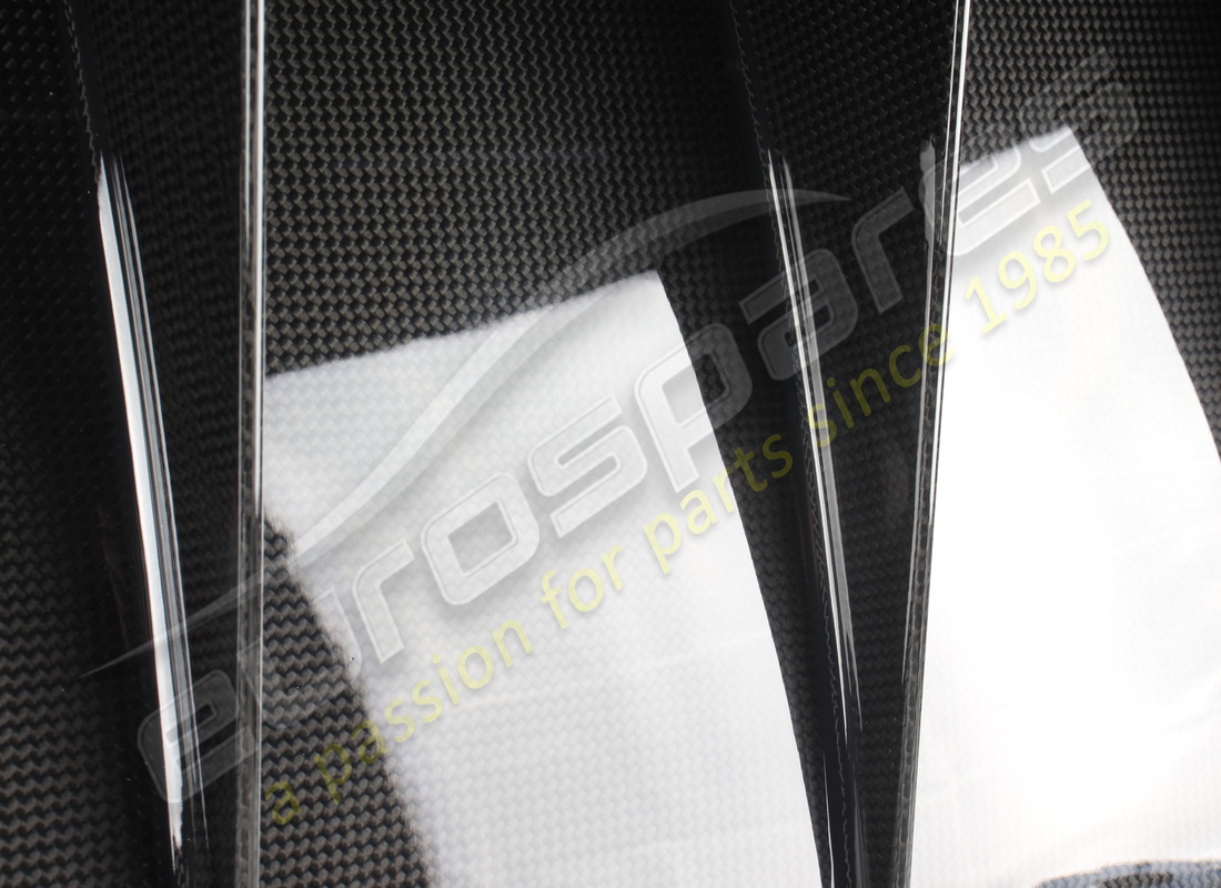 new ferrari complete rear diffuser. part number 83916800 (4)