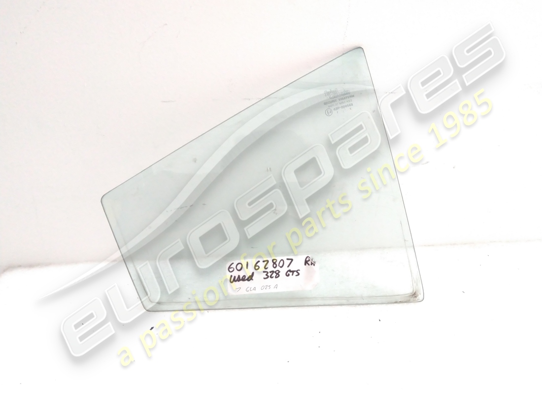 new ferrari rh rear quarter light glass gts. part number 60162807 (1)