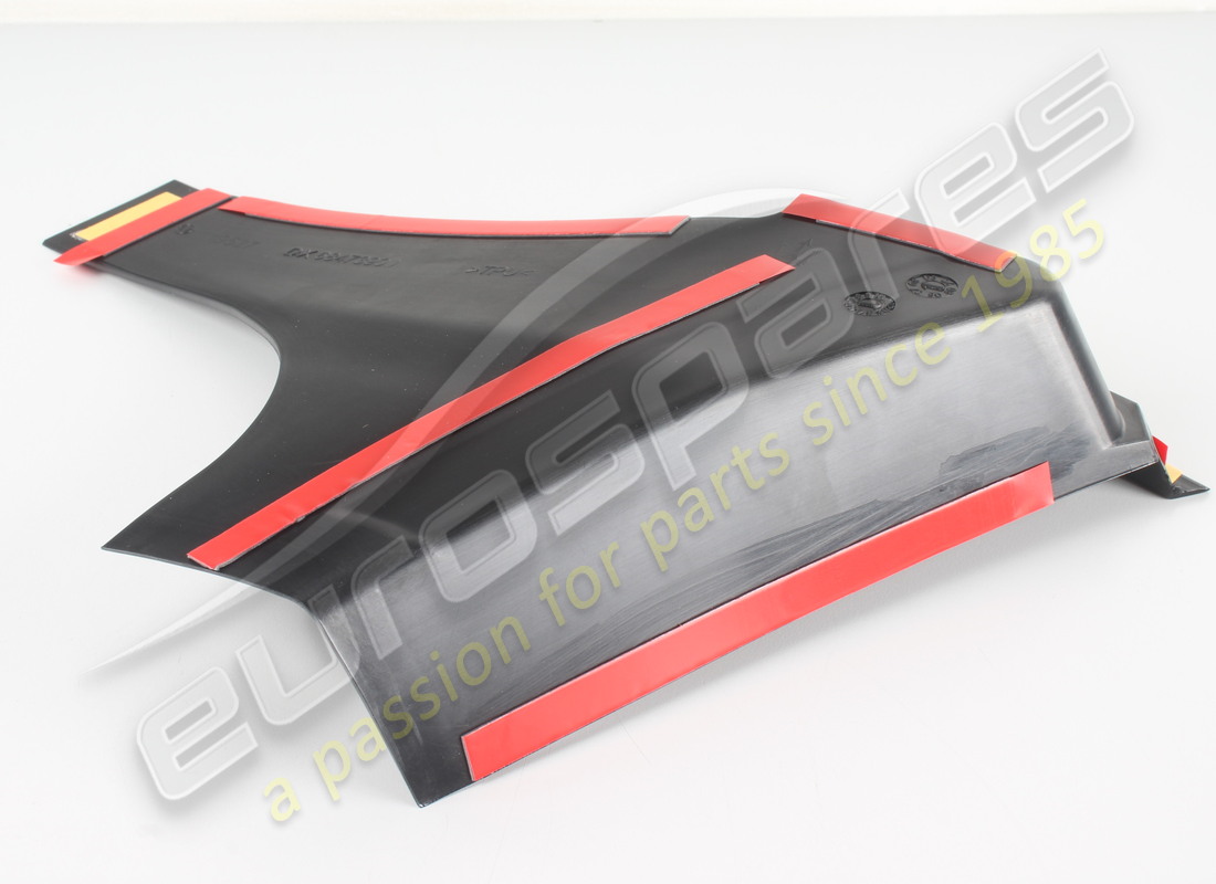 NEW MASERATI RH INNER COVERING. PART NUMBER 68473900 (4) new maserati rh inner covering. part number 68473900 (4)