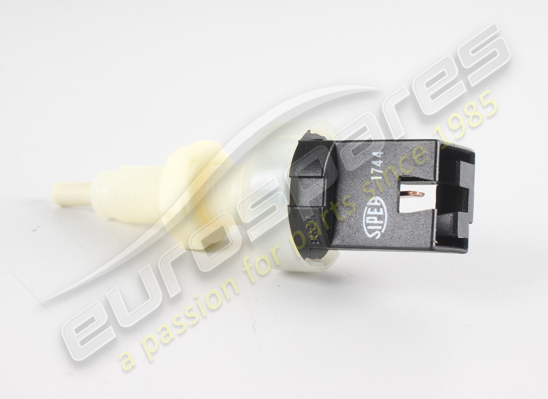 new maserati button switch. part number 133555 (2)