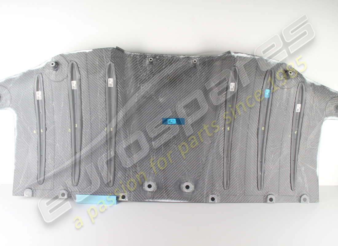 new ferrari complete rear diffuser. part number 83916800 (5)