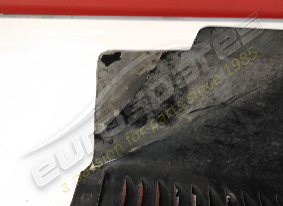 used ferrari lh rear gravel guard. part number 64894900 (2)