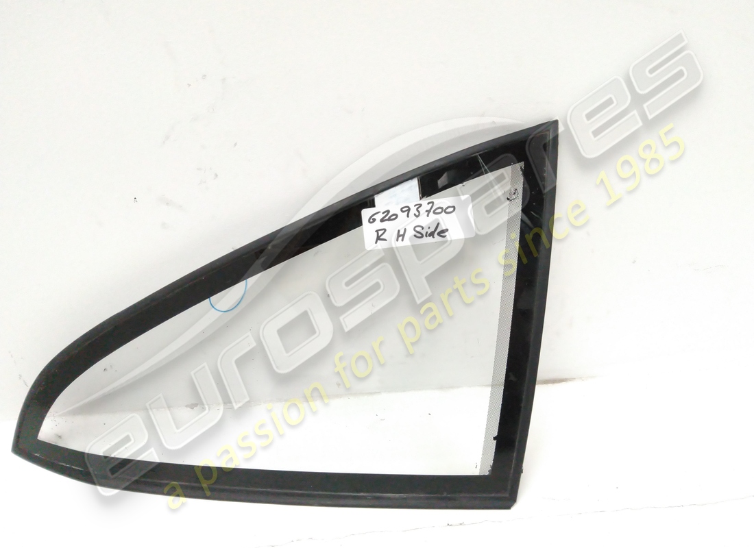 USED Ferrari RH GLASS . PART NUMBER 62093700 (1)