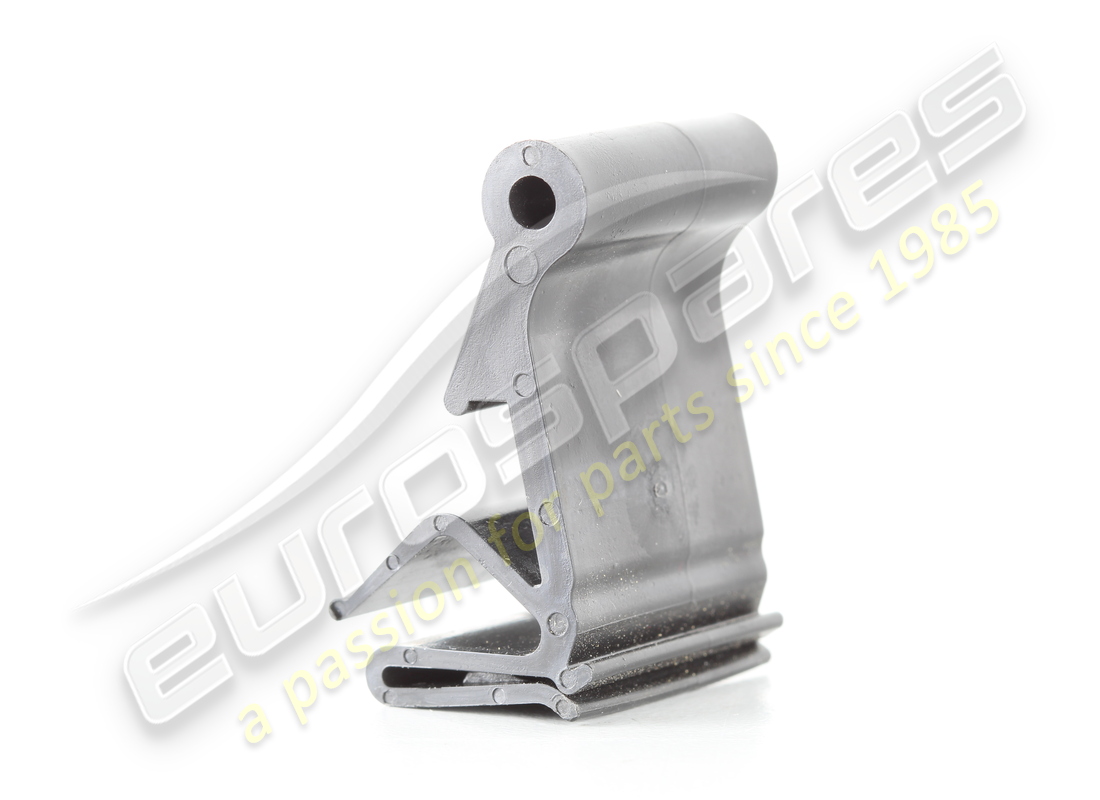 NEW PORSCHE CLIP. PART NUMBER 95561815000 (2) new porsche clip. part number 95561815000 (2)