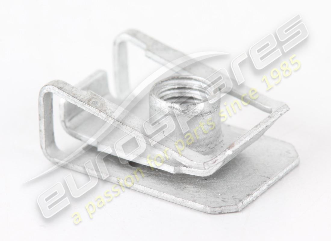 new ferrari bracket. part number 14189071 (1)