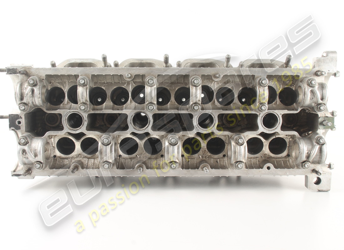 USED FERRARI RH CYLINDER HEAD. PART NUMBER 154014 (7) used ferrari rh cylinder head. part number 154014 (7)