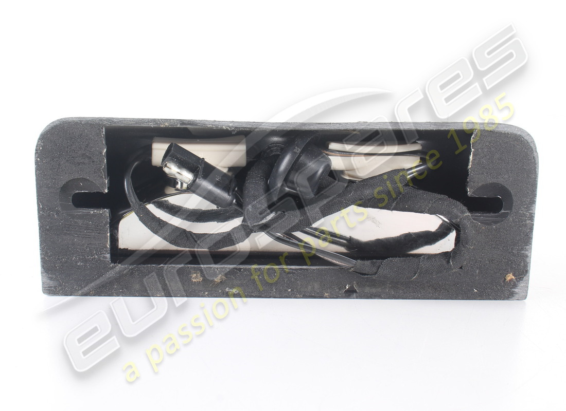 NEW MASERATI CENTRE STOP LIGHT. PART NUMBER 333110219 (4) new maserati centre stop light. part number 333110219 (4)