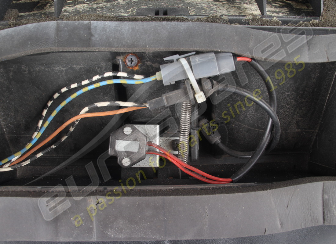 used ferrari air con complete rhd part number 62920700 (4)