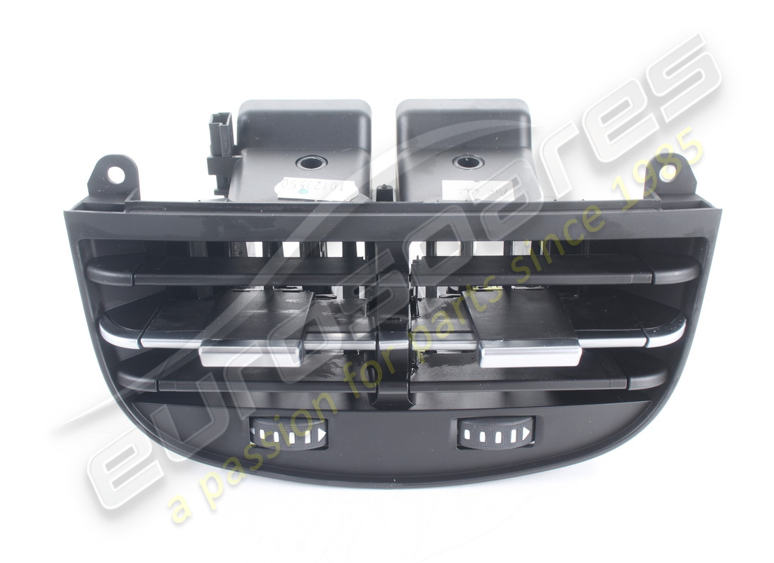 new maserati rear air vent. part number 670150960 (2)