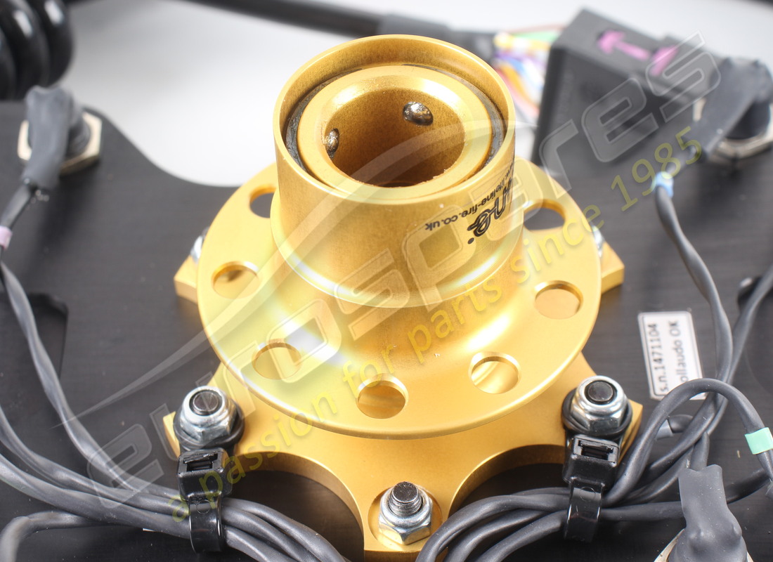 NEW FERRARI COMPLETE STEERING WHEEL. PART NUMBER 272167 (9) new ferrari complete steering wheel. part number 272167 (9)