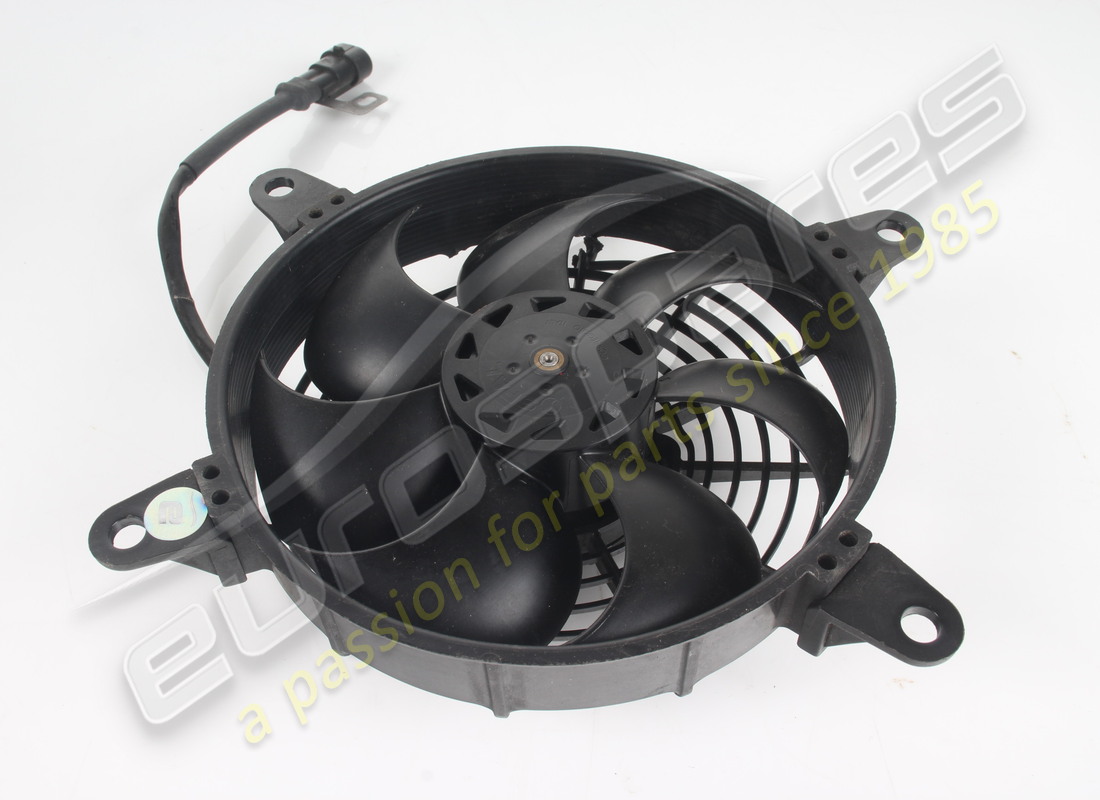 USED Ferrari COMPLETE ELECTRIC FAN . PART NUMBER 277070 (1) USED Ferrari COMPLETE ELECTRIC FAN . PART NUMBER 277070 (1)
