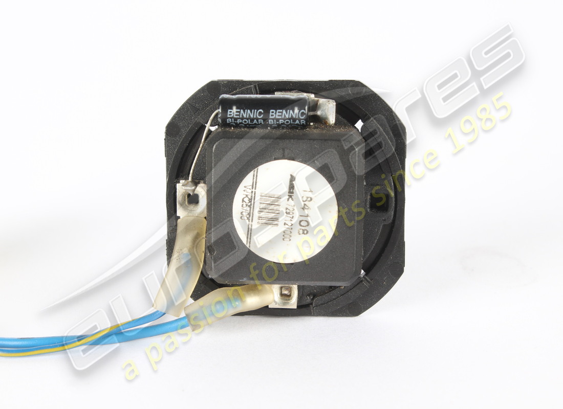 used maserati tweeter speaker. part number 184108 (3)
