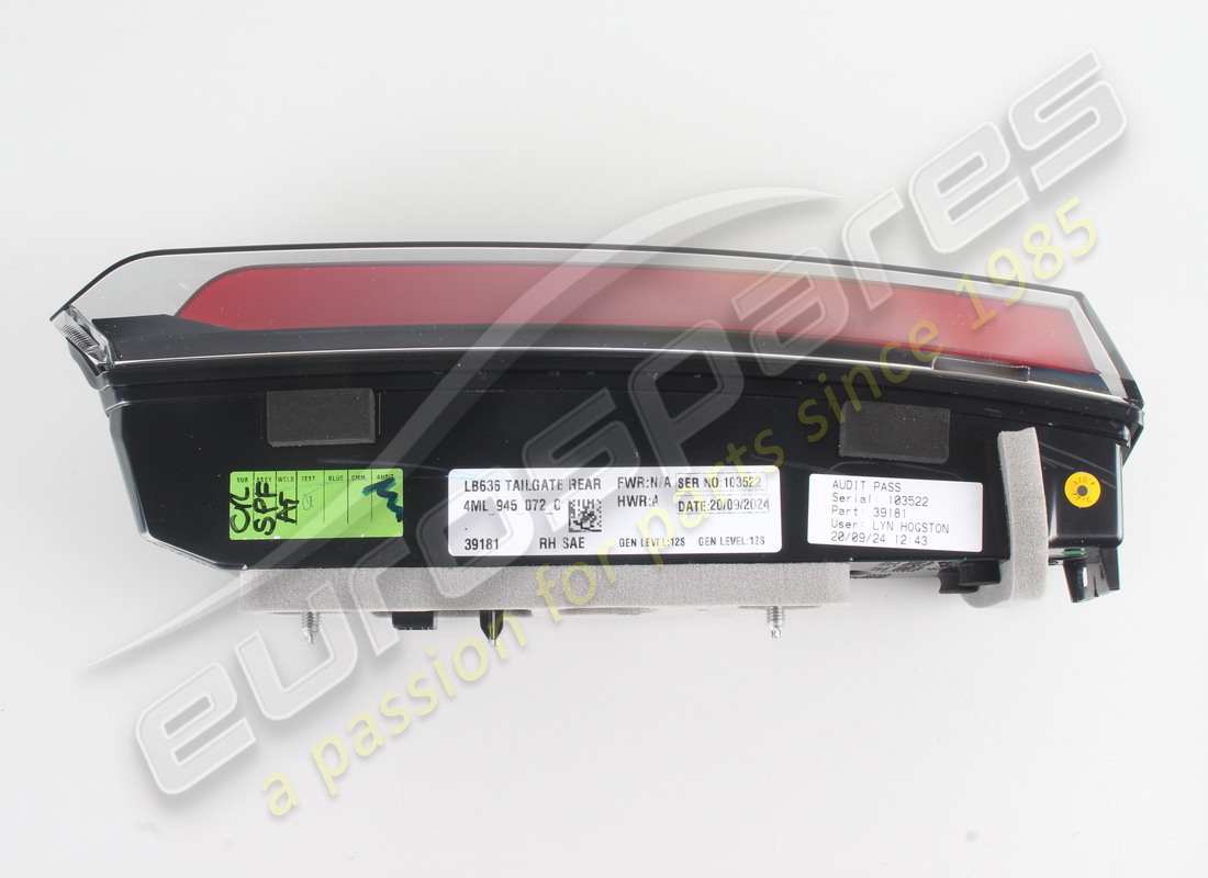 new lamborghini side marker refl. part number 4ml945072c (6)