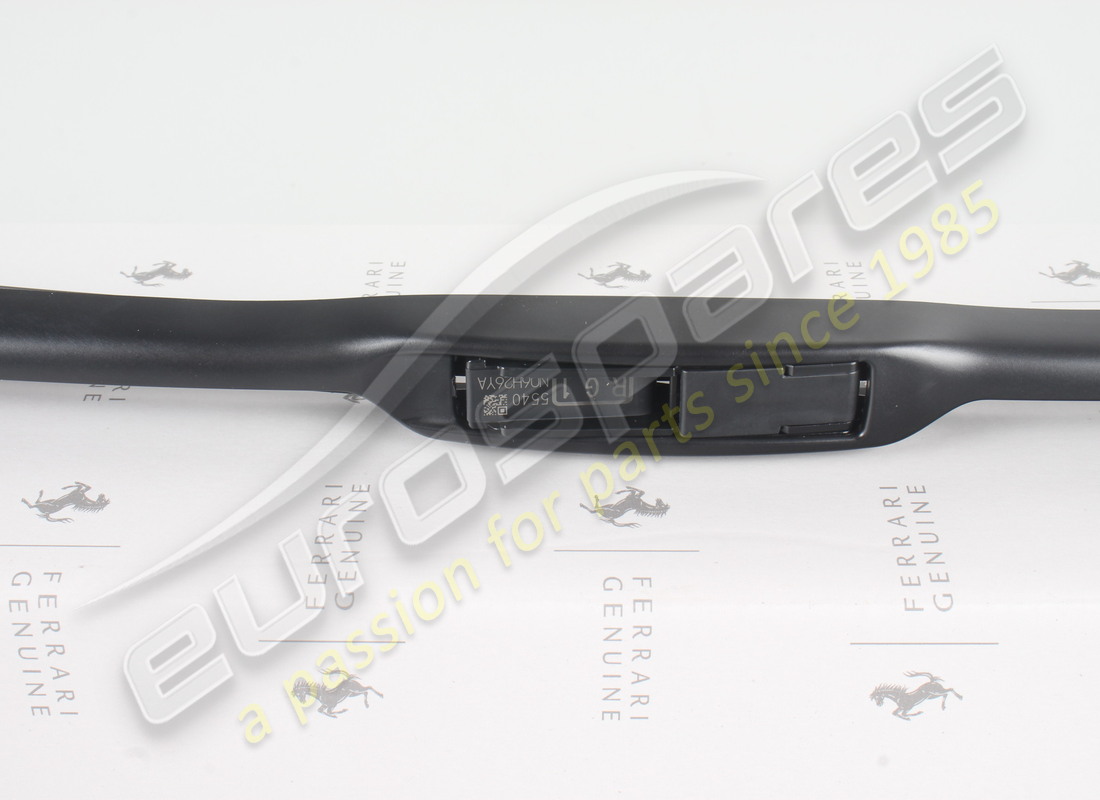 new ferrari windscreen wiper blade - pas. part number 82964000 (3)