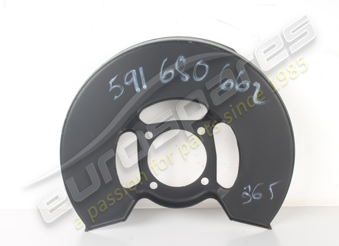 NEW FERRARI RH DISC COVER. PART NUMBER 680662 (3) new ferrari rh disc cover. part number 680662 (3)