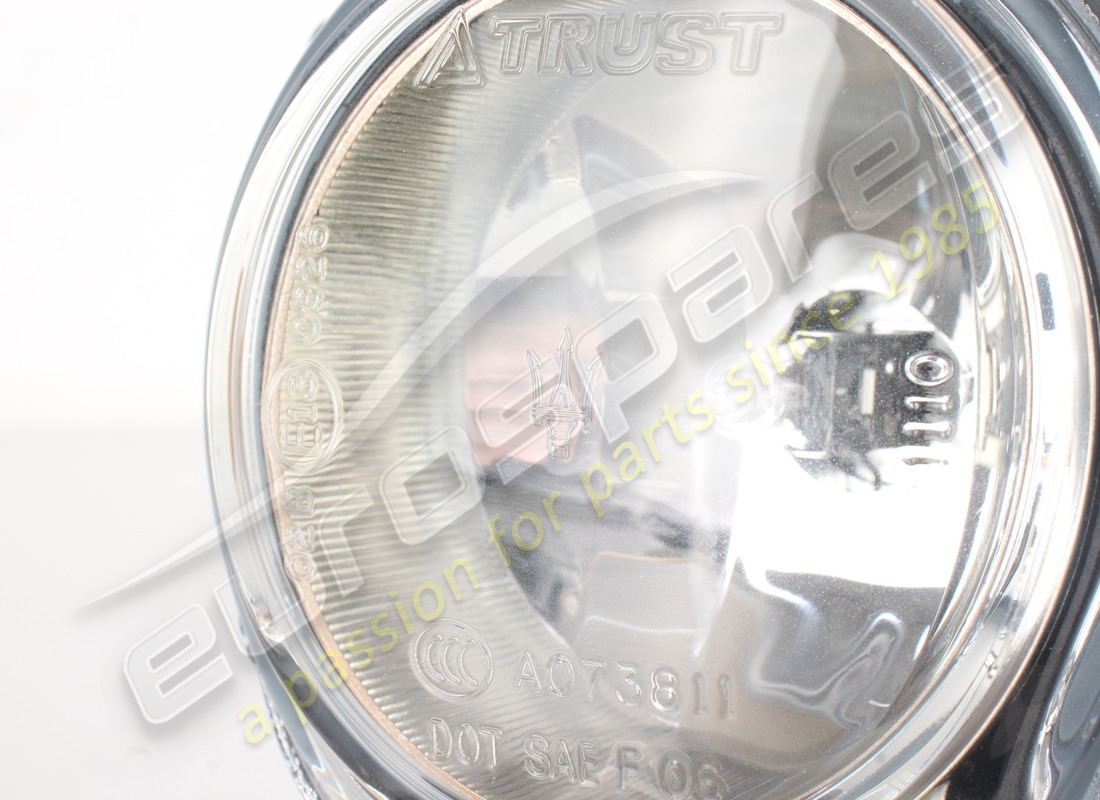 new maserati front fog lamp / fog light. part number 272726 (4)
