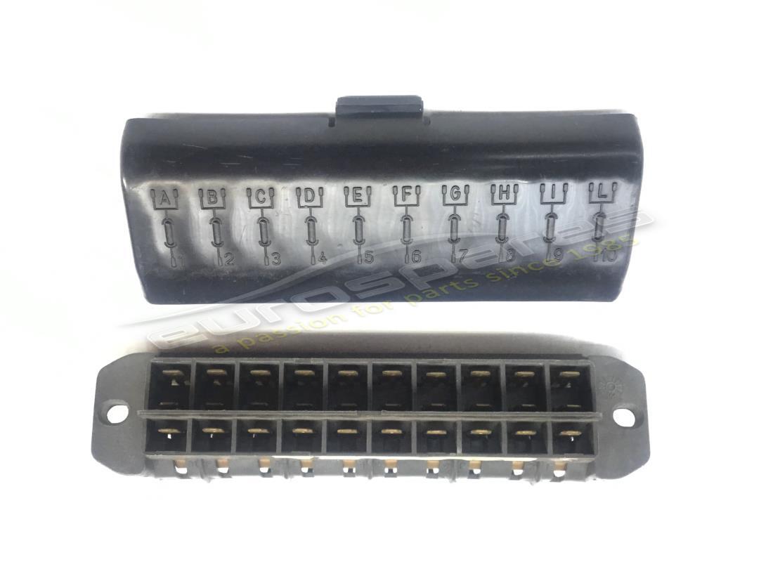 new ferrari fuse box. part number 116602 (1)
