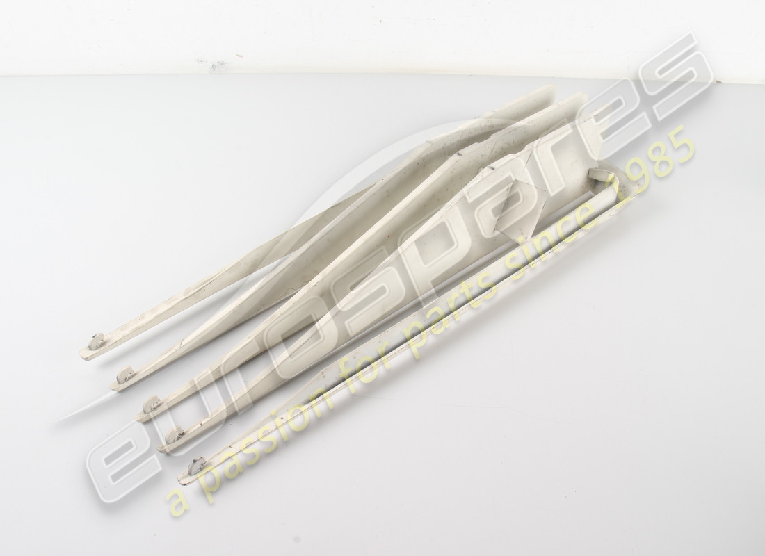 NEW (OTHER) FERRARI RH REAR WING GRILLE. PART NUMBER 62529610 (2) new (other) ferrari rh rear wing grille. part number 62529610 (2)