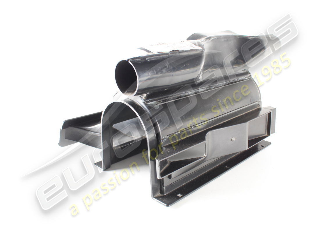 NEW FERRARI AIR DIFFUSOR. PART NUMBER 62189500 (3) new ferrari air diffusor. part number 62189500 (3)