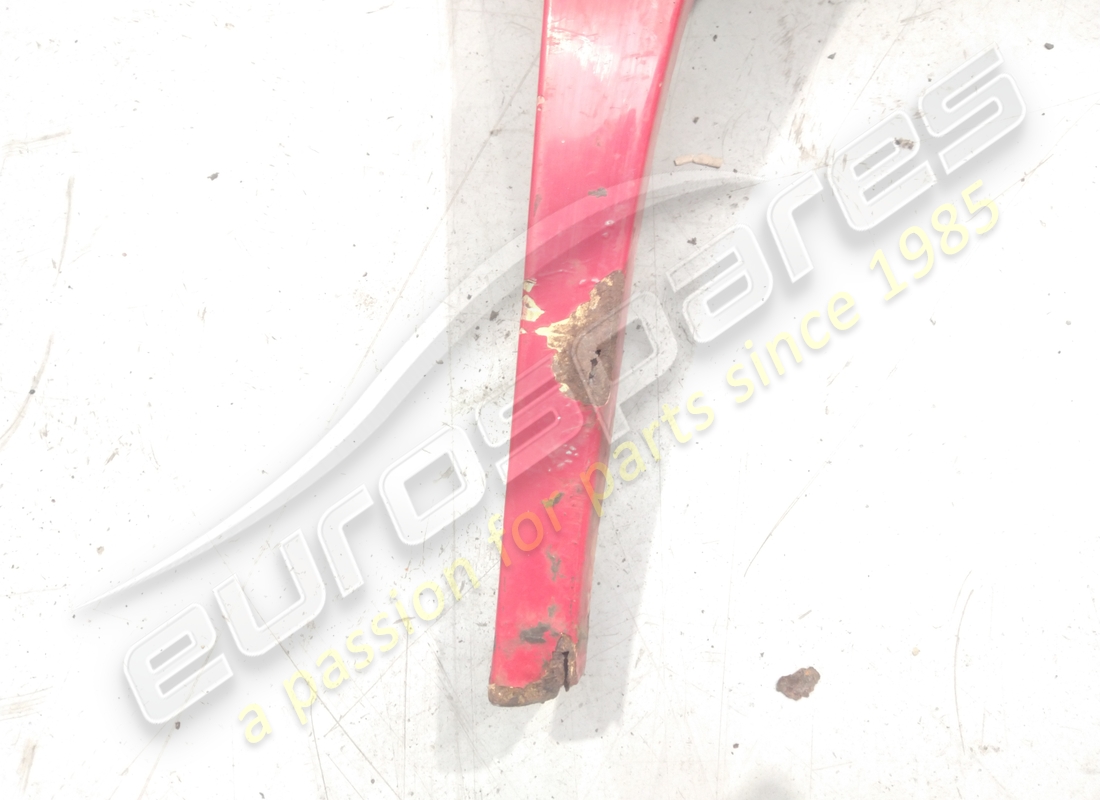 used ferrari rh front wing panel. part number 61707700 (4)