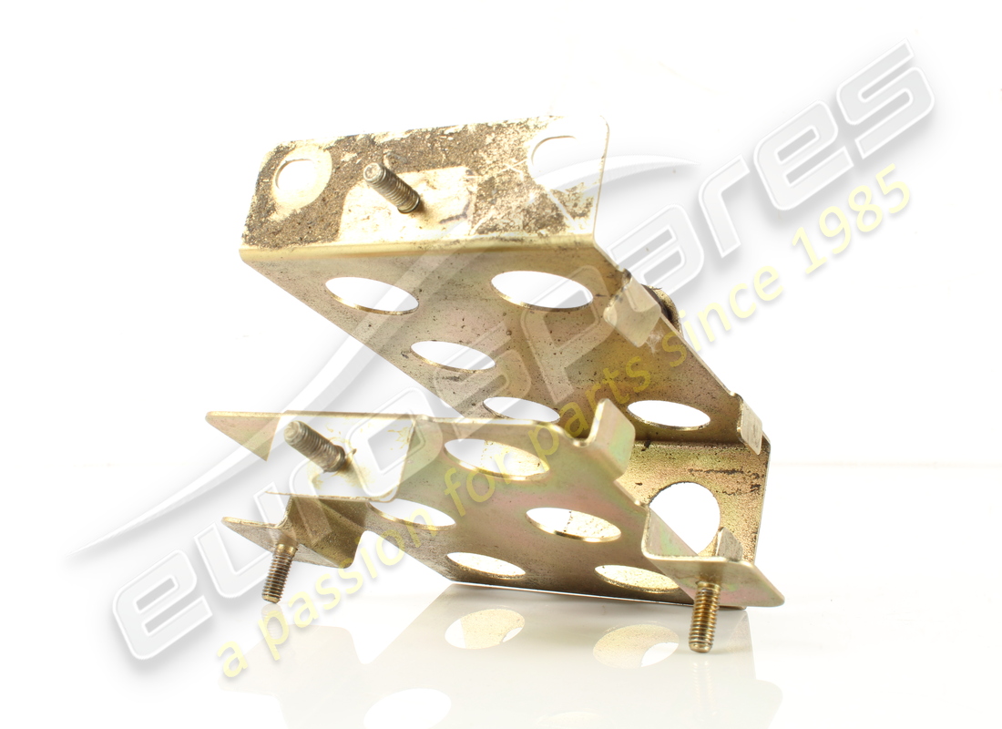 USED FERRARI BRACKET. PART NUMBER 65353200 (2) used ferrari bracket. part number 65353200 (2)