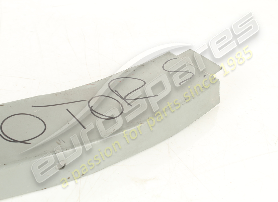 new ferrari lh rear wheel arch rear side. part number 61482300 (3)