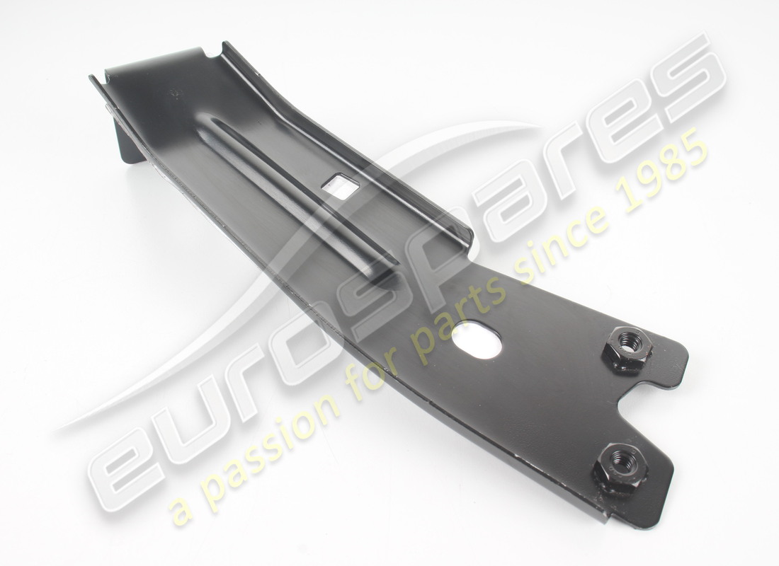 new maserati staffa complete supporto parafang. part number 673003652 (1)