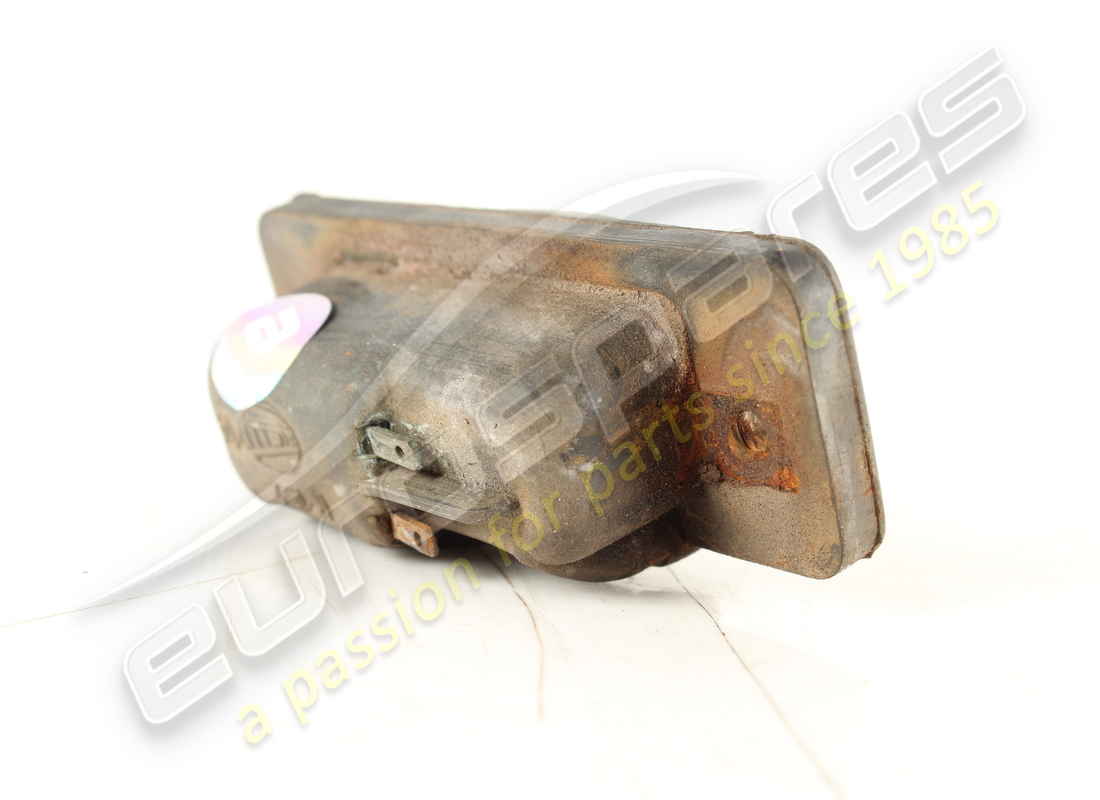 used ferrari under door lamp. part number 65088400 (3)