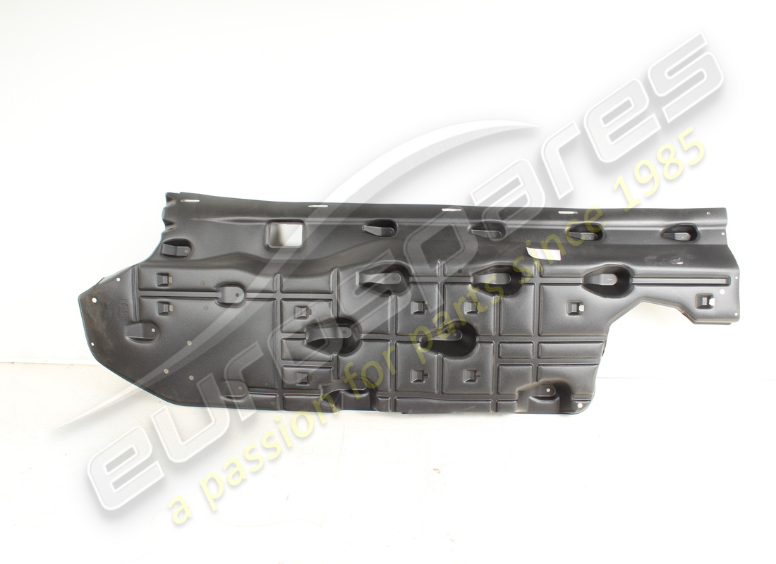 new maserati rh center aerodynamic bottom. part number 670032422 (1)