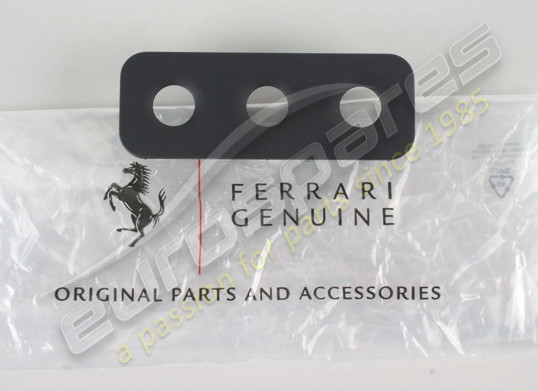 new ferrari button plate -parking sensor. part number 69354600 (3)