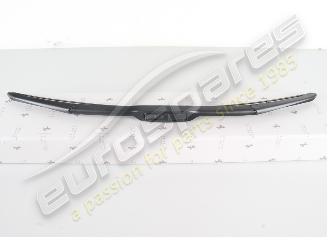 new ferrari windscreen wiper blade - pas. part number 82964000 (1)