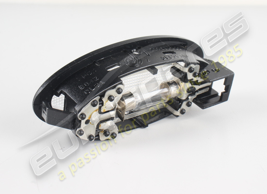 new maserati dome lamp. part number 67094700 (3)