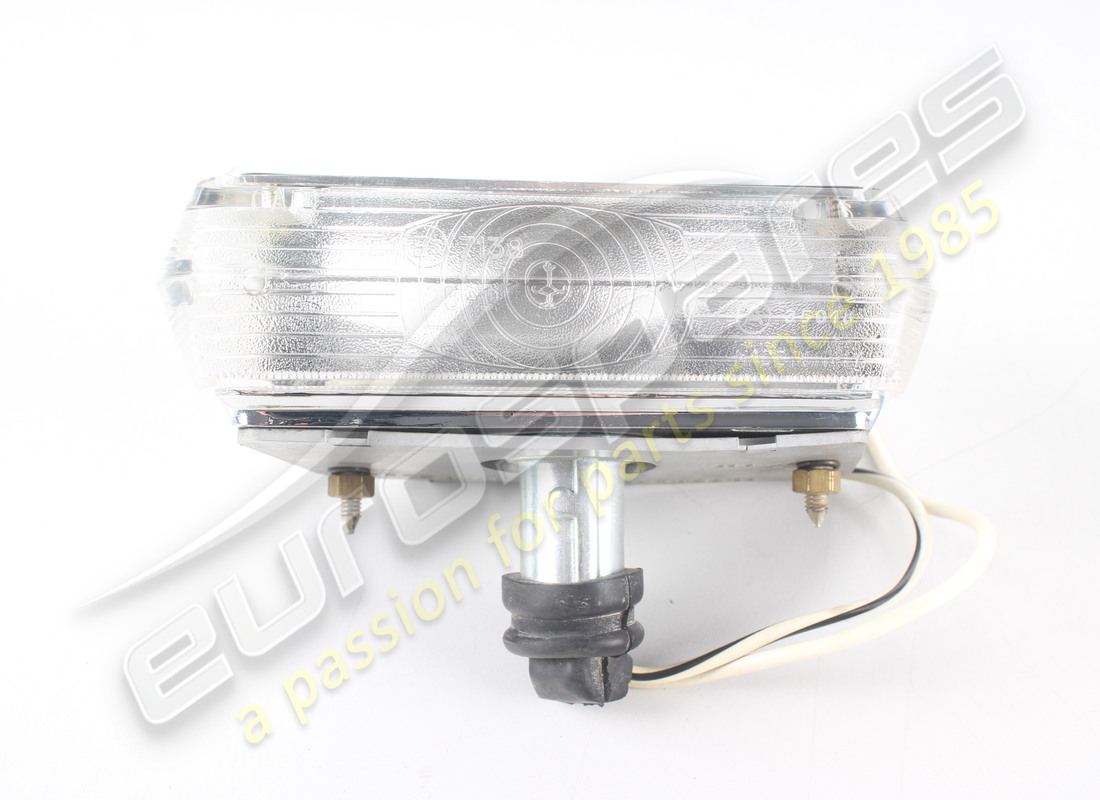 NEW MASERATI RH SIDE LAMP ASSEMBLY. PART NUMBER BL62600 (1) new maserati rh side lamp assembly. part number bl62600 (1)