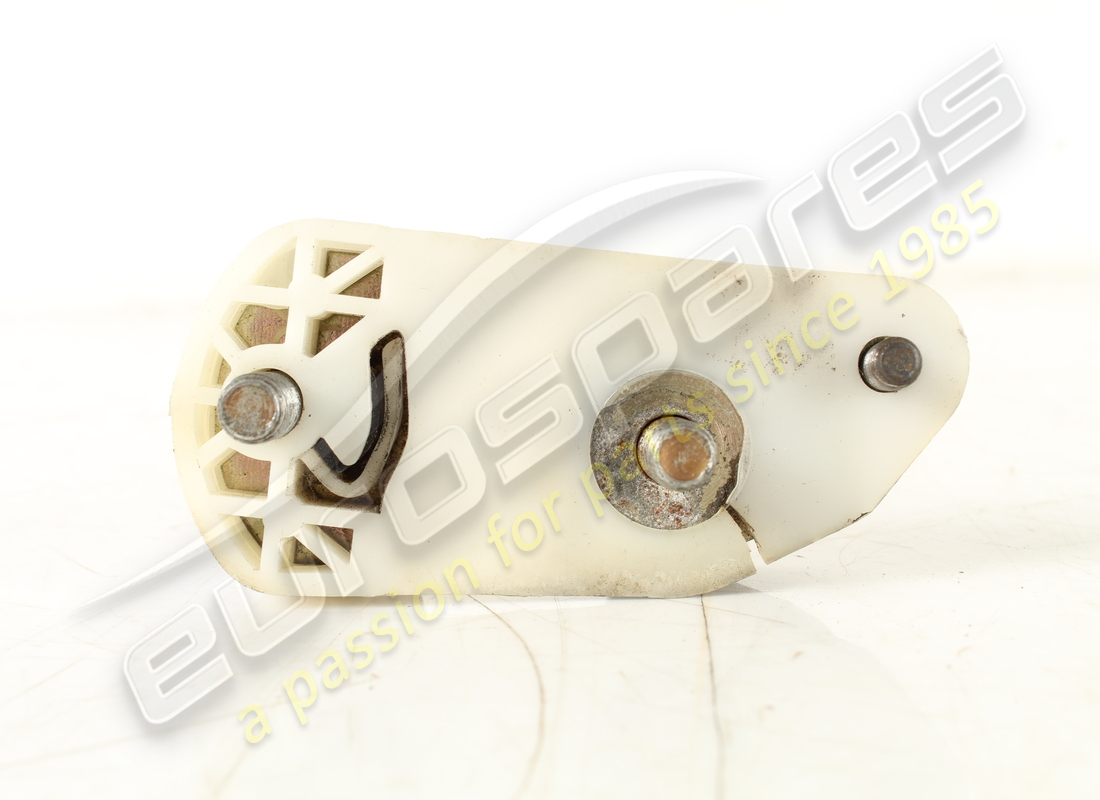 used ferrari lh catch plate. part number 40115602 (1)