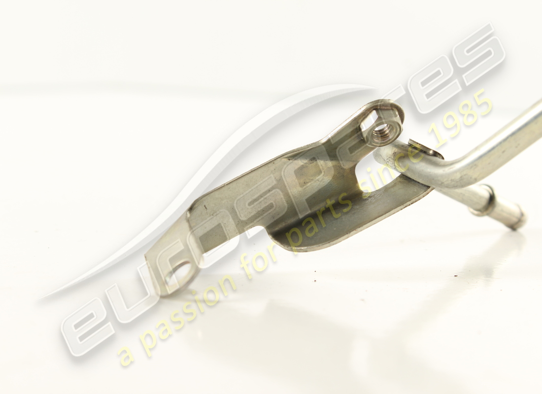used ferrari water return pipe from lh tu. part number 317598 (3)