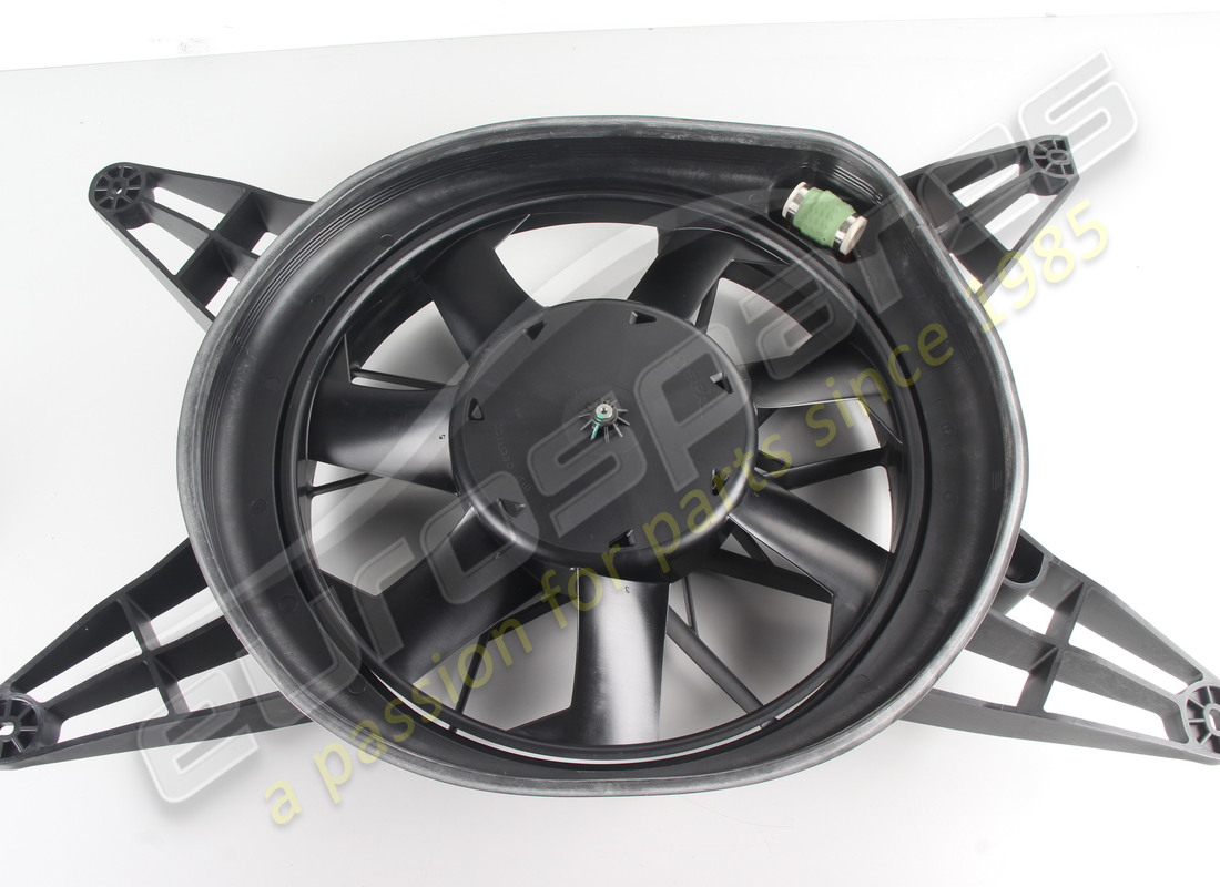 new ferrari complete electric fan. part number 275044 (2)